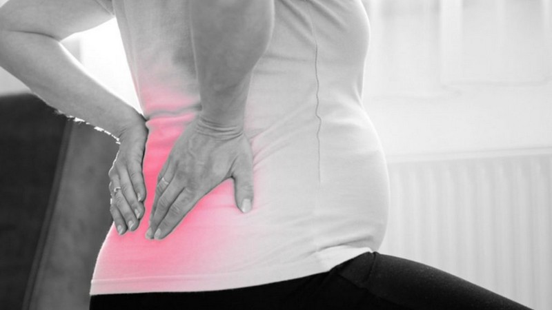 Có khá nhiều cách giảm đau lưng khi mang thai